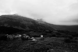 Hochzeitsfotograf-Fotograf-Ischgl-Tirol-Berge-Paarshooting-Natur-5